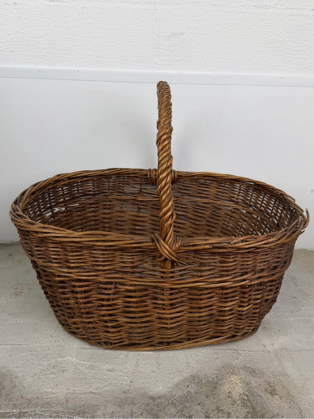 Vintage Large Wicker Market Basket Oval Twisted Handle Rustic Farmhouse Decor